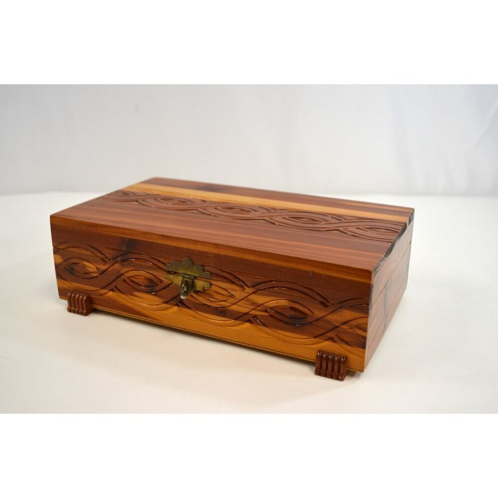 Cedar Wood Trinket Box Jewelry Storage Wave Braid Pattern Carved Footed Vtg